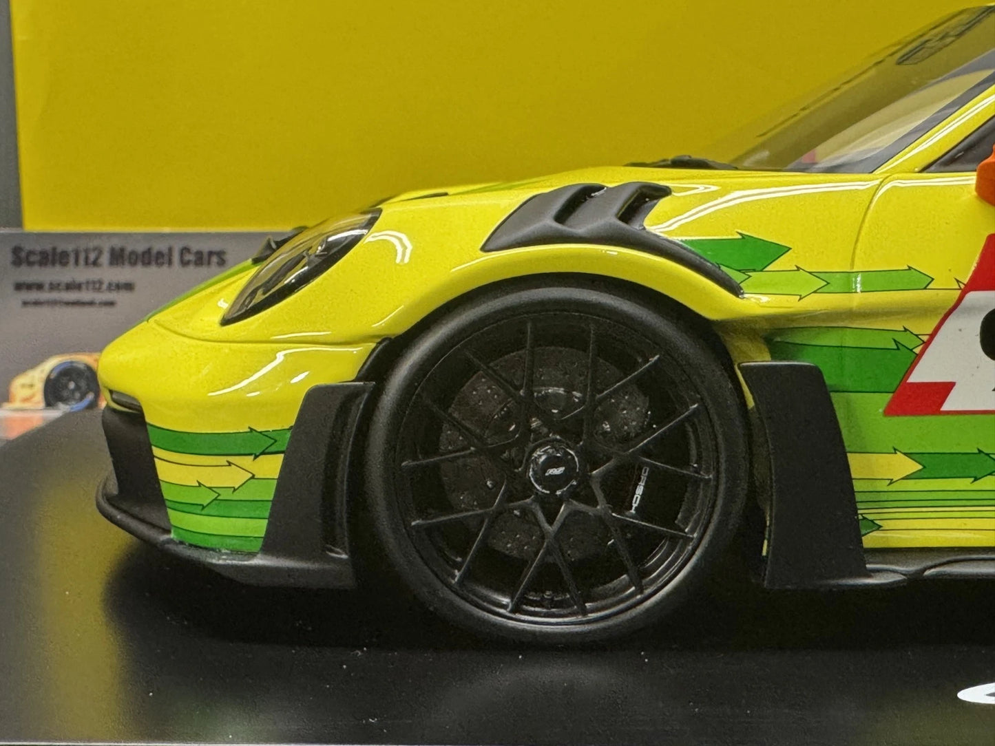 Porsche 992 911 GT3 RS Manthey Grello Dealer Edition 1/18 Scale Spark w/ Case