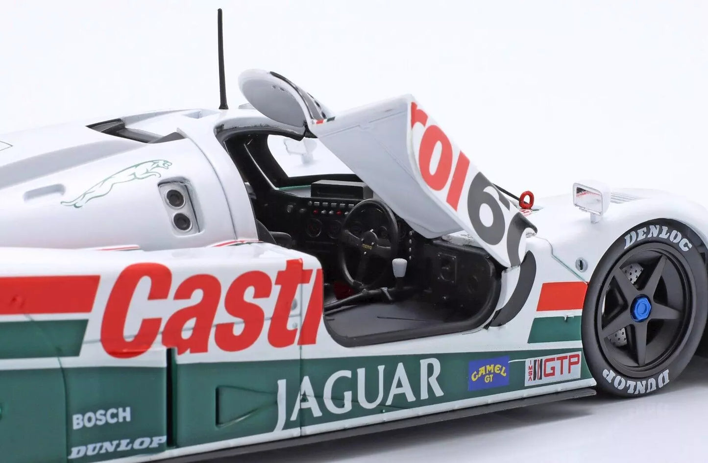 Jaguar XJR9 V12 Castrol Racing Daytona Winner 1988 Diecast Model 1:18 Scale CMR