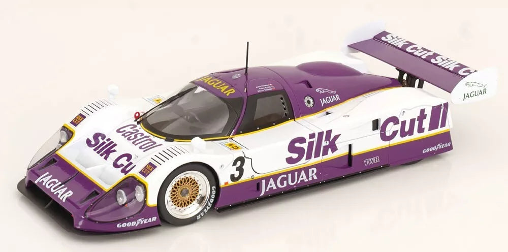 Jaguar XJR9 V12 Silk Cut Racing LeMans Winner 1990 Diecast 1:18 Scale CMR