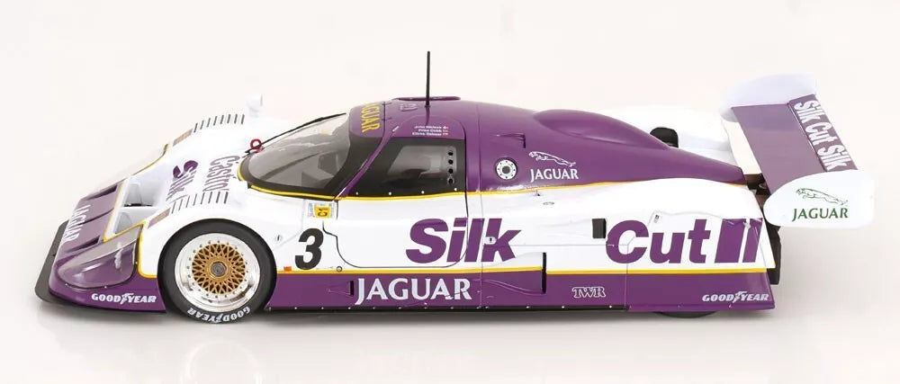 Jaguar XJR9 V12 Silk Cut Racing LeMans Winner 1990 Diecast 1:18 Scale CMR