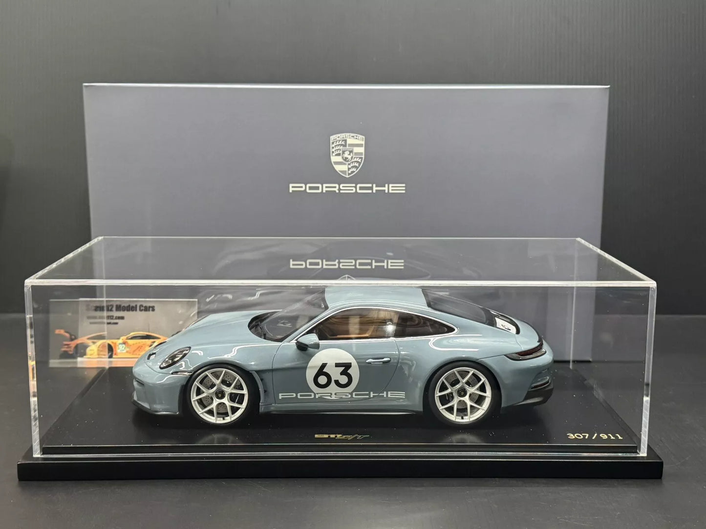 Porsche 911 S/T 992 2023 Shore Blue Metallic with Display Case 1/18 Spark Dealer Edition