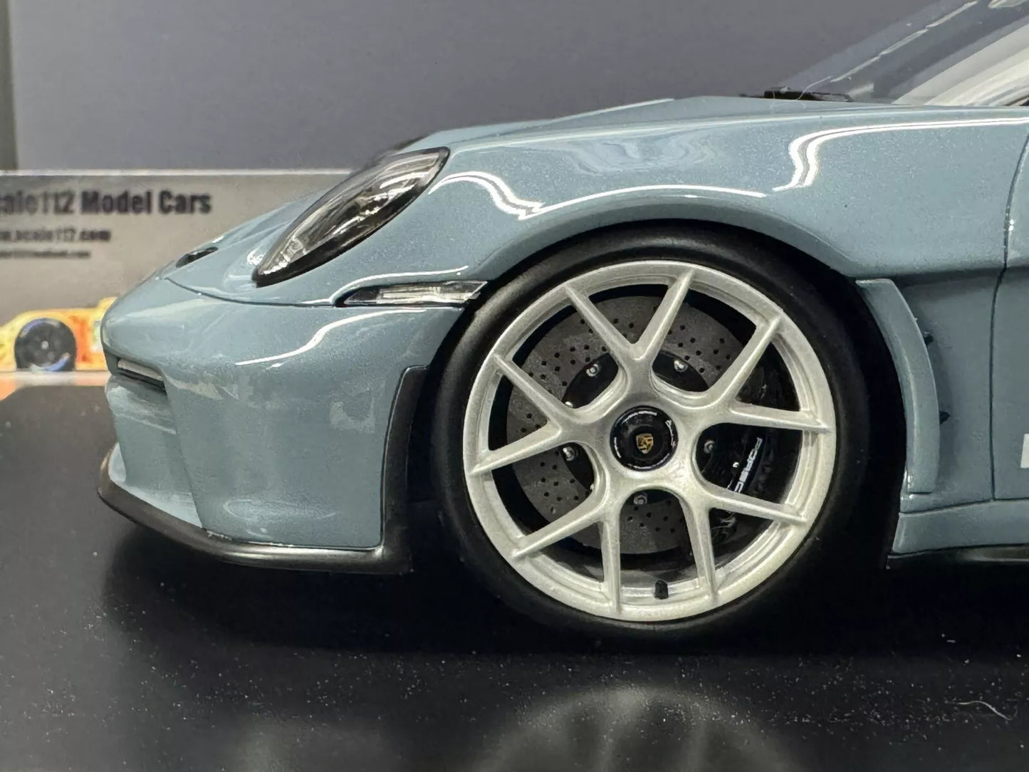 Porsche 911 S/T 992 2023 Shore Blue Metallic with Display Case 1/18 Spark Dealer Edition