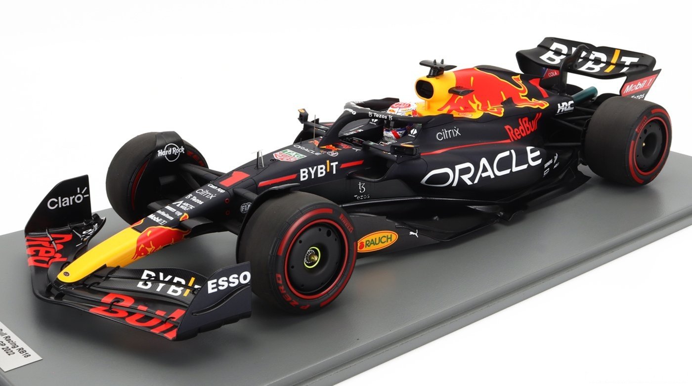 Spark 1:12 Scale Oracle Red Bull Racing RB18 #1 Verstappen Winner Dutch GP 2022