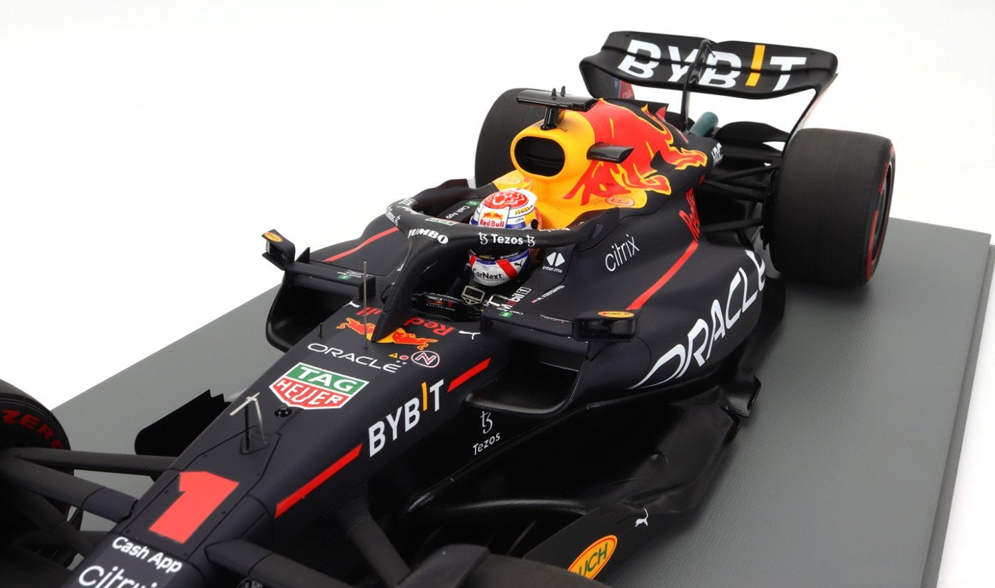 Spark 1:12 Scale Oracle Red Bull Racing RB18 #1 Verstappen Winner Dutch GP 2022