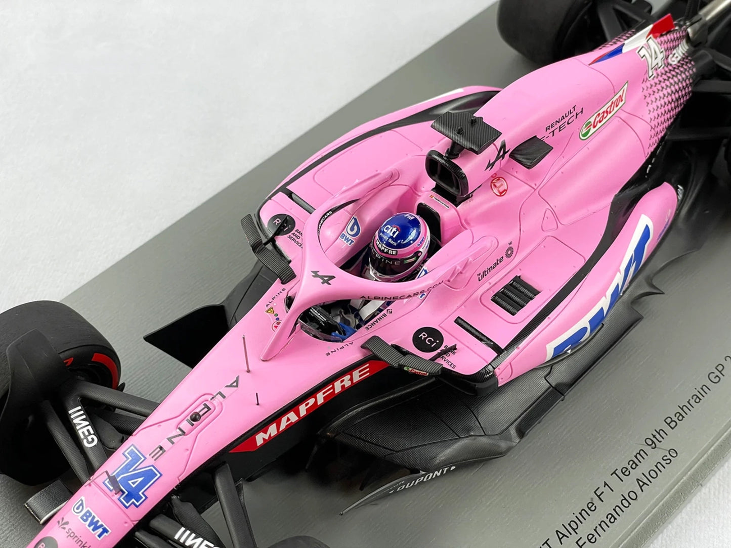 1/18 SCALE SPARK ALPINE A522 FERNANDO ALONSO BAHRAIN GP 2022 w/ DISPLAY CASE