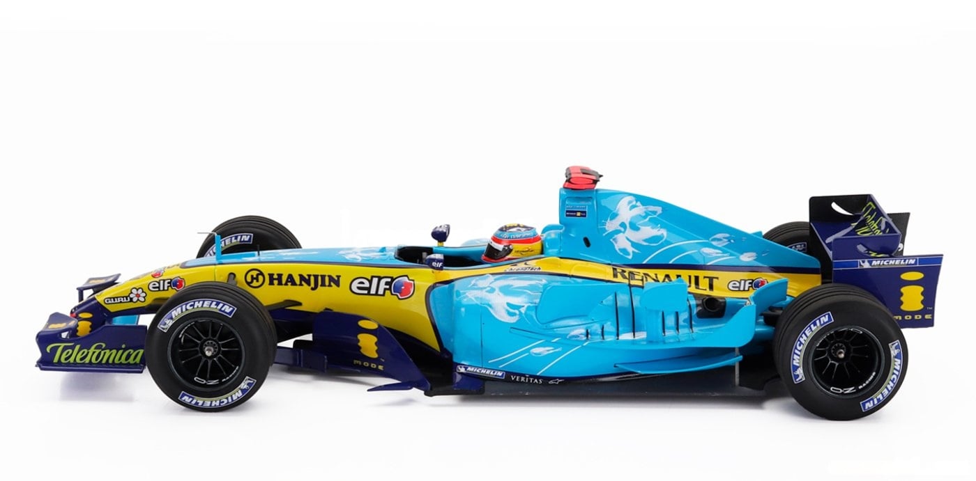 Minichamps Renault R25 Fernando Alonso British GP 1/18 Scale Ltd. Ed. Box Set